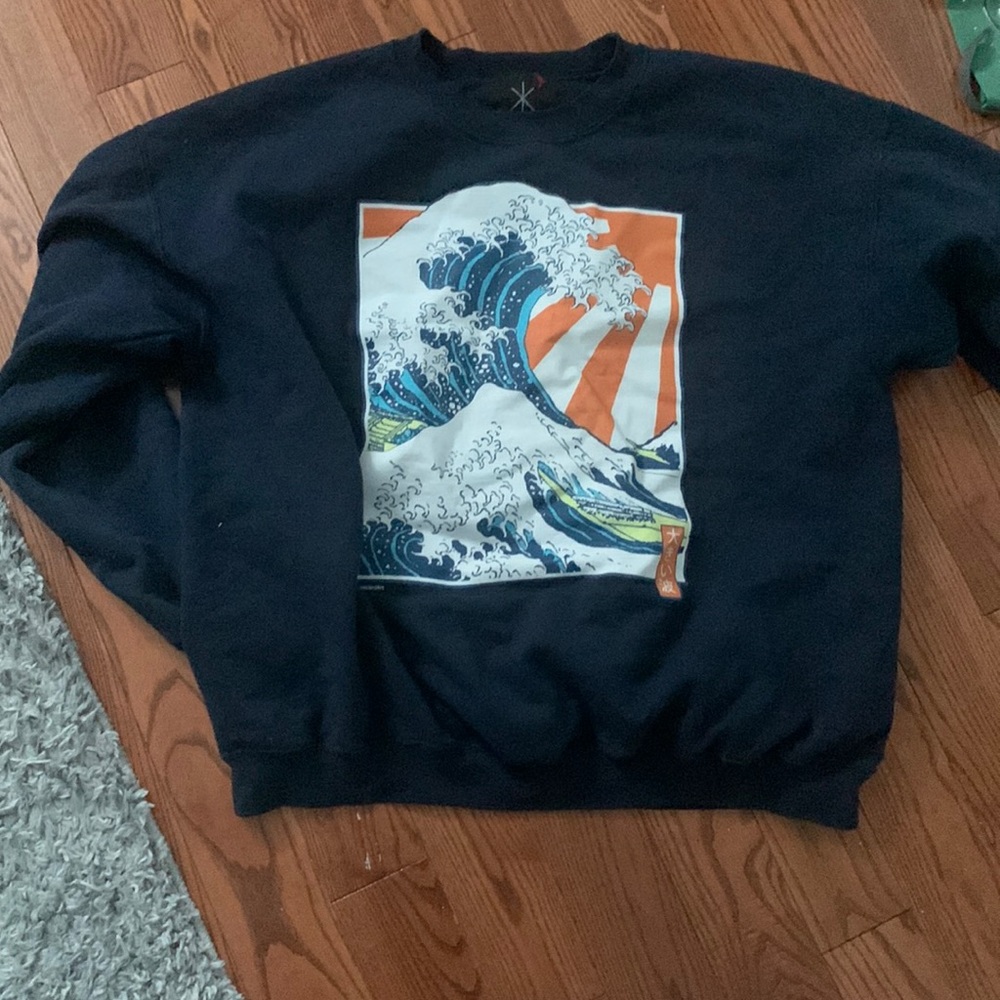 Graphic crewneck